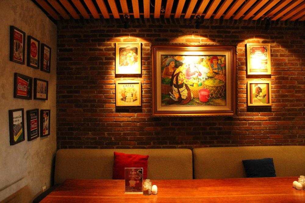 Ivory Hotel Bandung Exterior photo