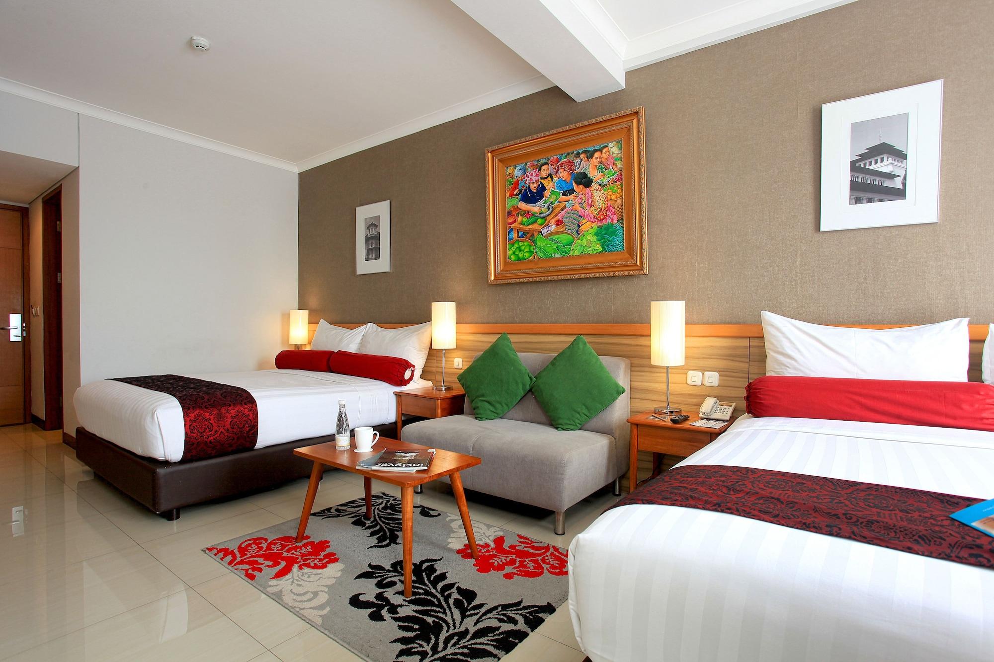 Ivory Hotel Bandung Exterior photo