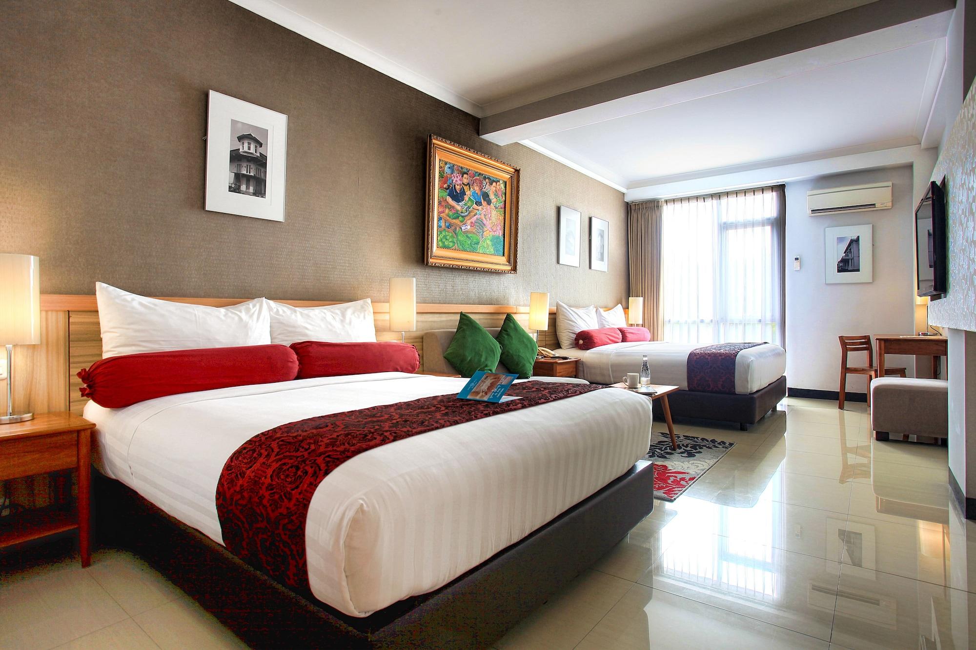 Ivory Hotel Bandung Exterior photo