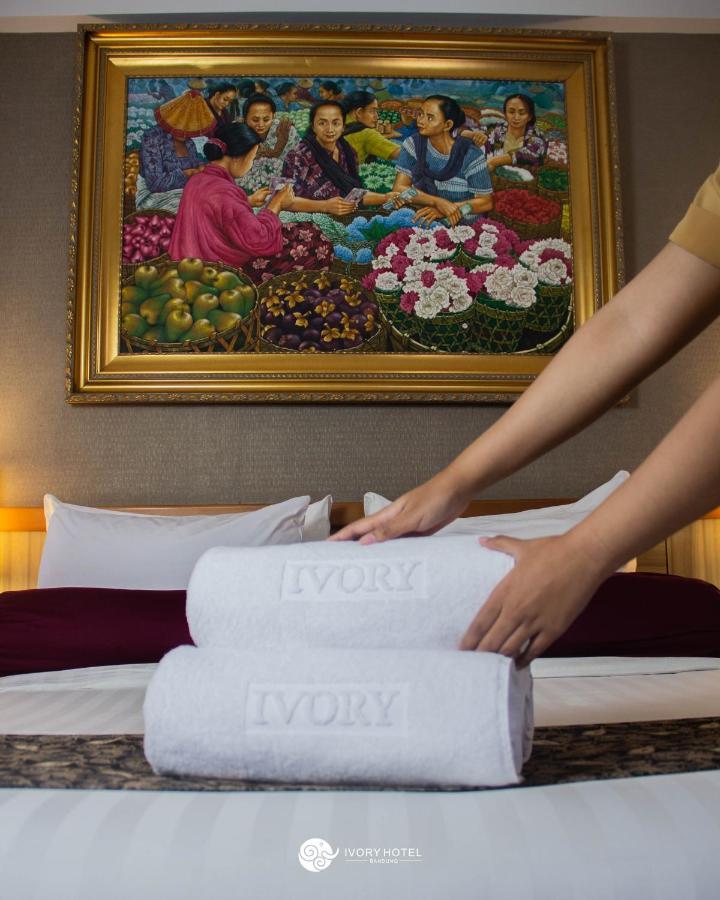 Ivory Hotel Bandung Exterior photo