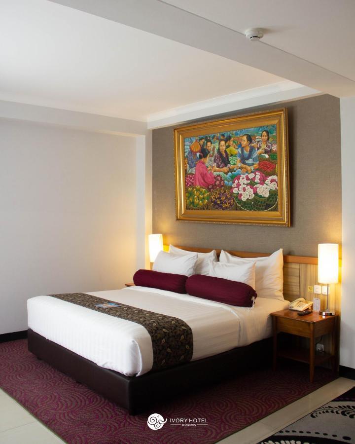 Ivory Hotel Bandung Exterior photo