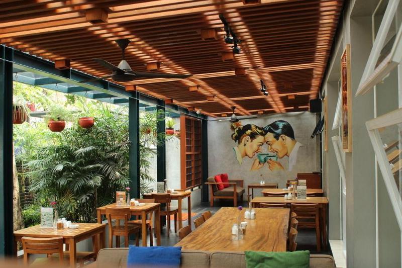Ivory Hotel Bandung Exterior photo