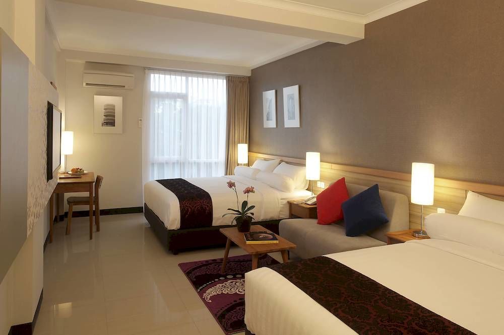Ivory Hotel Bandung Exterior photo