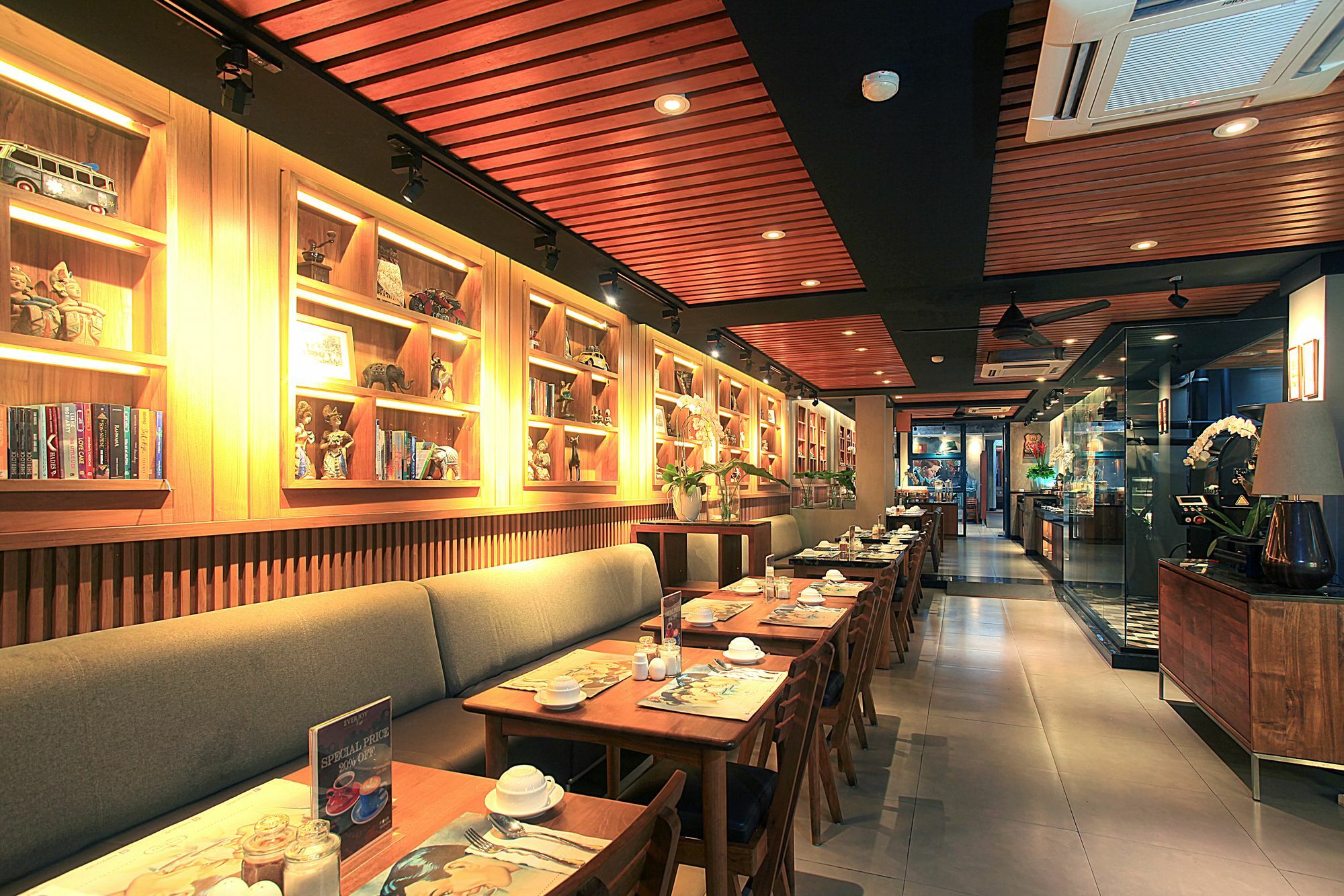Ivory Hotel Bandung Exterior photo